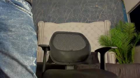 Snapshot of angel_bllack chatting on September 24, 4:23 am angel bllack online show from September 24, 4:23 am