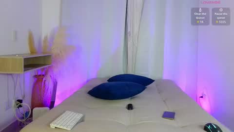 angel_boy01 online show from March 11, 11:12 pm