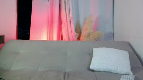 angel_boy01 online show from June 17, 1:18 am