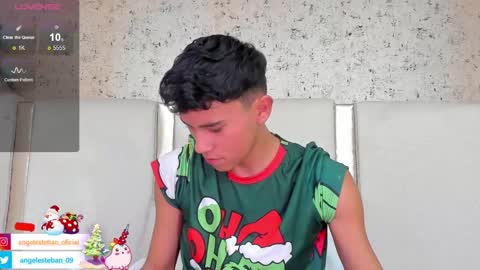 Snapshot of angel_esteban_fx chatting on December 29, 3:44 am ngel Esteban online show from December 29, 3:44 am