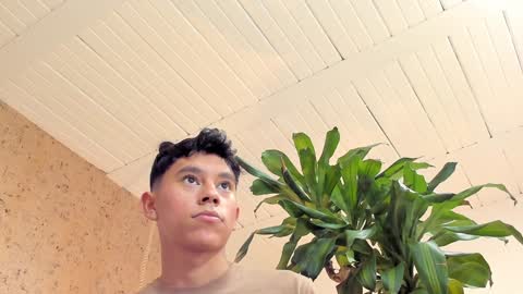 Snapshot of angel_esteban_fx chatting on February 2, 4:05 am ngel Esteban online show from February 2, 4:05 am