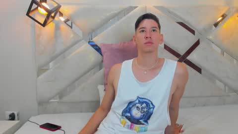 angel_sanzz online show from February 18, 1:31 pm