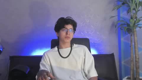 angel_scott2 online show from March 1, 11:32 am