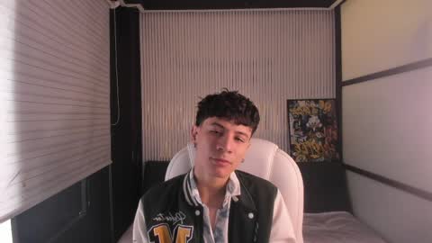 Angel online show from April 9, 12:11 pm