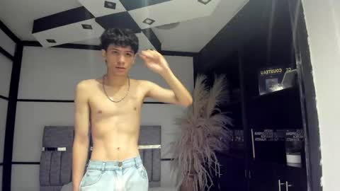 Angel online show from May 8, 1:33 pm
