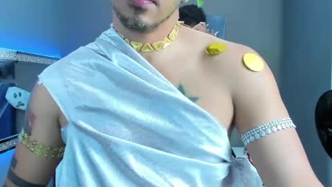 Angel And Cris online show from October 31, 12:52 pm