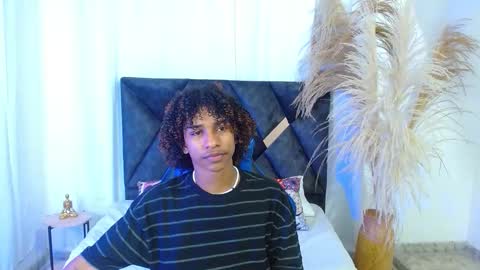 Angel online show from February 9, 8:35 pm