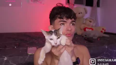 Angelo I work from home this is my room  online show from July 23, 1:58 am