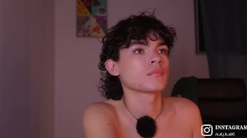 Angelo I work from home this is my room  online show from June 24, 1:19 am