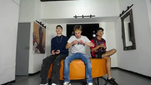 anghelytos online show from December 1, 1:47 pm