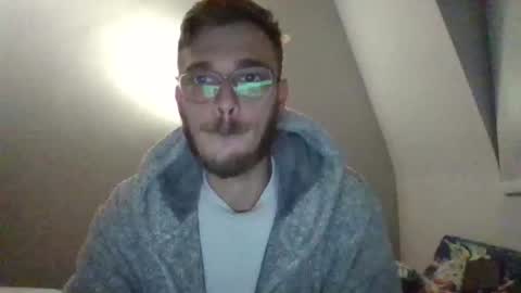 Snapshot of anonymousstoner58 chatting on October 27, 1:52 am anonymousstoner58 online show from October 27, 1:52 am
