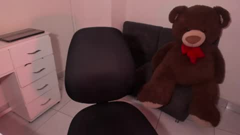 Jordan Mateo online show from April 29, 7:57 am