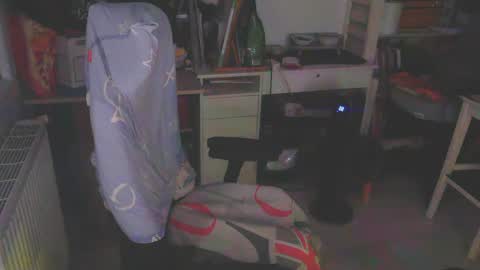 Snapshot of antares590 chatting on March 4, 10:05 pm antares590 online show from March 4, 10:05 pm