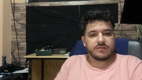 antonio2504 online show from May 17, 7:49 am