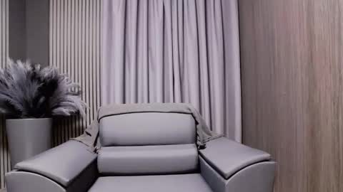 HI My name is Antonio online show from December 13, 7:53 pm