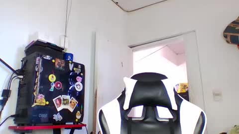 AnuarDHM online show from November 4, 5:47 pm