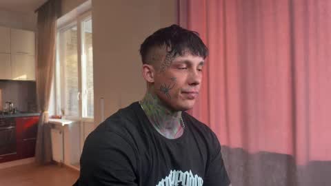 Tom online show from April 11, 2:09 pm