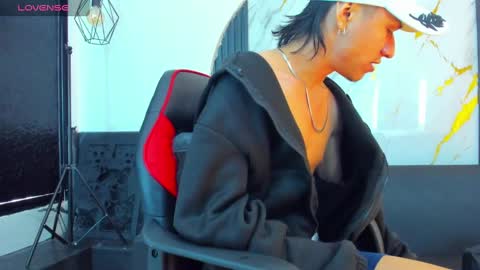 Snapshot of anyelo_sexyhot chatting on October 5, 12:31 pm anyelo_sexyhot online show from October 5, 12:31 pm