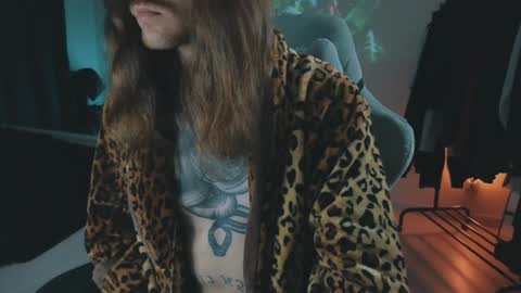 Inspector Ganja Keane online show from December 9, 1:46 pm