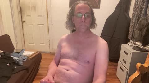 Snapshot of apostrphy chatting on February 25, 12:47 am Apostrphy online show from February 25, 12:47 am