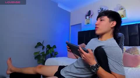 Ares online show from September 26, 3:32 pm