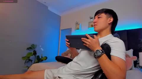 Ares online show from December 16, 4:03 pm