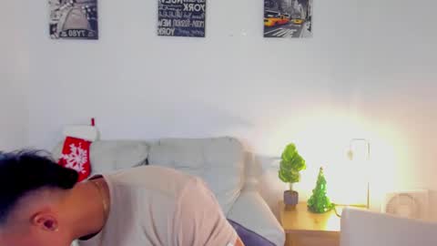 ares levi online show from December 21, 12:46 pm