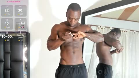 Snapshot of arexblakk chatting on October 12, 8:36 pm AREXXBLAKK online show from October 12, 8:36 pm