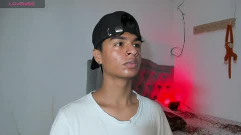 ariel_adan online show from April 24, 10:01 pm