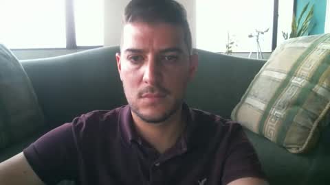Snapshot of arielsinho chatting on October 20, 10:24 pm Anon online show from October 20, 10:24 pm
