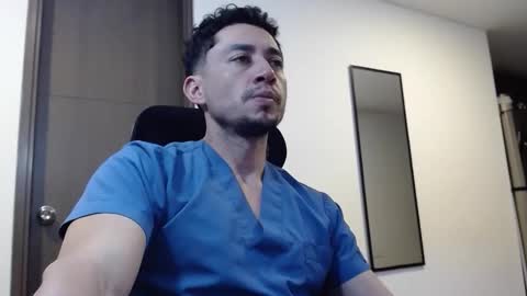 Armand online show from January 5, 11:30 pm