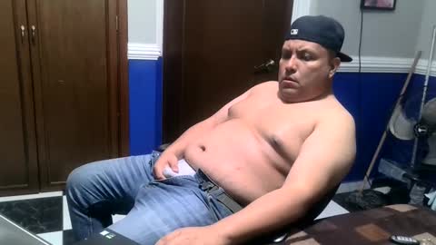 armandokano0085895 online show from January 12, 7:11 am