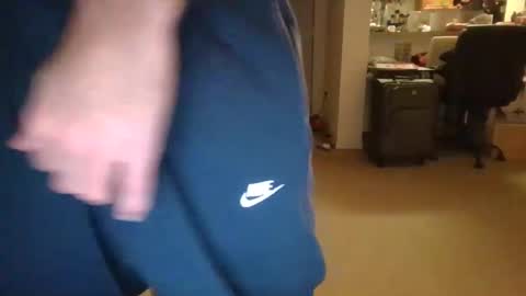 Armystudd22 online show from February 6, 8:11 am