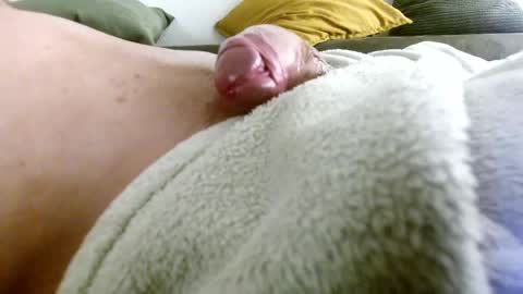 Snapshot of arok73 chatting on December 22, 11:20 pm Arok online show from December 22, 11:20 pm