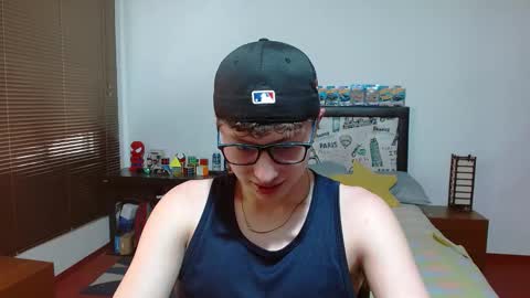 Aaron online show from January 21, 7:06 pm