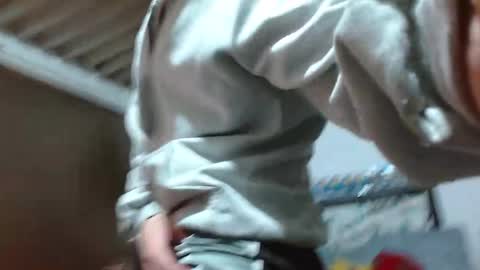 Aaron online show from December 9, 8:40 pm