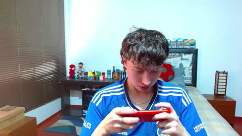 Aaron online show from March 1, 3:49 pm