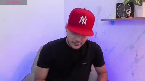 Snapshot of aron_summer chatting on September 22, 9:47 pm Aron online show from September 22, 9:47 pm