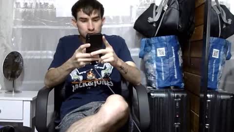 Snapshot of arongfranco chatting on October 15, 7:21 pm Aron G Franco online show from October 15, 7:21 pm