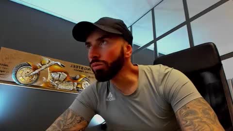 AronGrant online show from January 19, 11:45 am