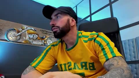 AronGrant online show from November 15, 11:45 am