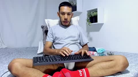 Snapshot of aronxx_ chatting on January 22, 10:07 am BLACK FRIDAY 55 OFF ON MY ONLYFANS. online show from January 22, 10:07 am