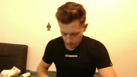 arromwilliam90 online show from January 19, 8:30 pm