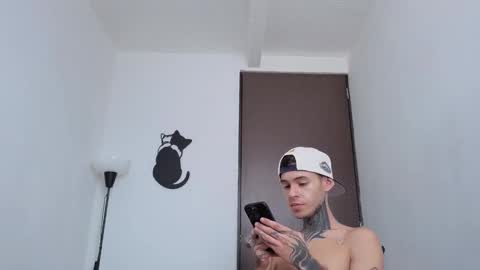   online show from March 14, 11:28 am