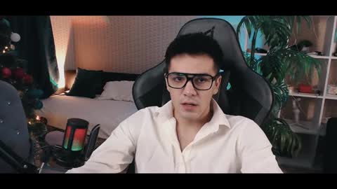 Artur Cumalot online show from December 16, 7:48 am