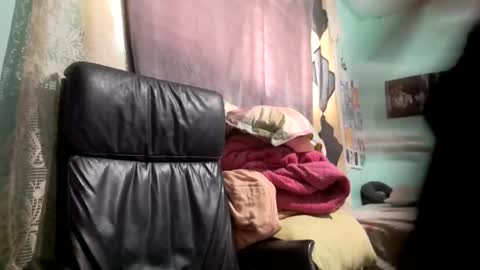 Snapshot of arturo_alvarado93 chatting on January 22, 7:03 pm the chosen one online show from January 22, 7:03 pm