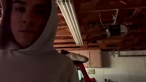 AAP online show from February 22, 10:33 pm