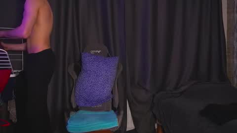 Jerk Machine online show from January 13, 1:37 pm