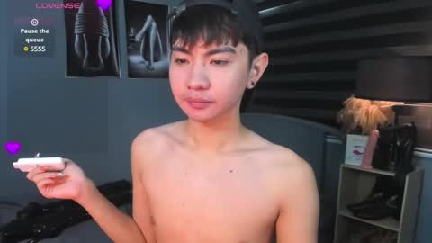 Aidan online show from December 8, 4:46 am