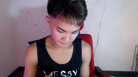 asian_lover05 online show from July 8, 7:07 pm